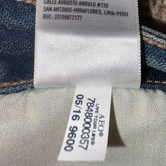 American Eagle Super Stretch Distressed Jeans Women’s 14 Long | AEO Denim X - Picture 1 of 8